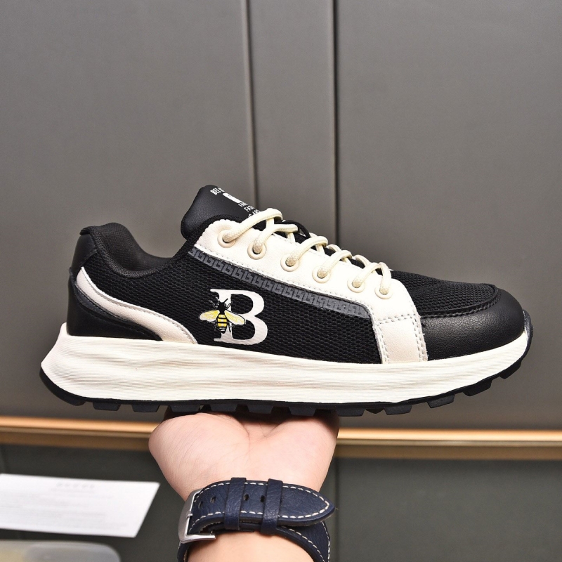 G*u*i casual shoes